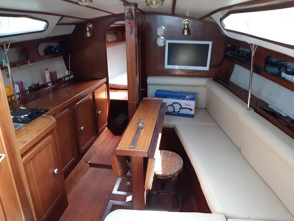 DIXI 35 SAILBOAT 4 Hajóbérlés Siófok